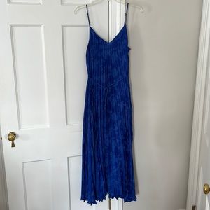 Royal blue pleated floral midi dress